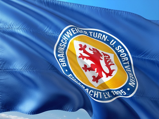 實力不容小 實力不容小